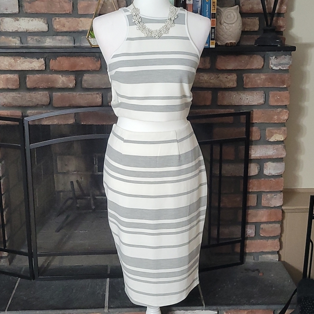 Lulu's cropped top striped skirt set